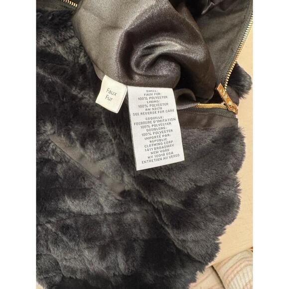 CARMEN Faux Fur Vest Womens Size S/P Black Quilted Zip Up High Collar Cozy Soft - Picture 8 of 9